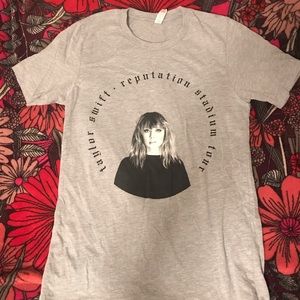 Taylor Swift Reputation Tour Shirt 🐍